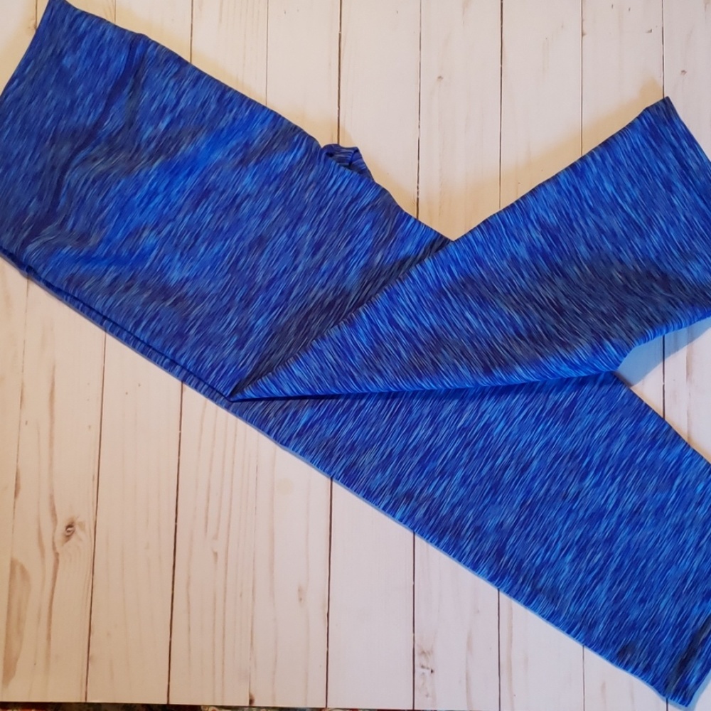 Pink yoga capris